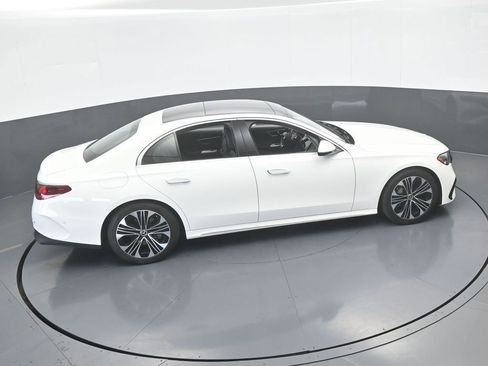 Used 2025 Mercedes-Benz E 350 Sedan image 56