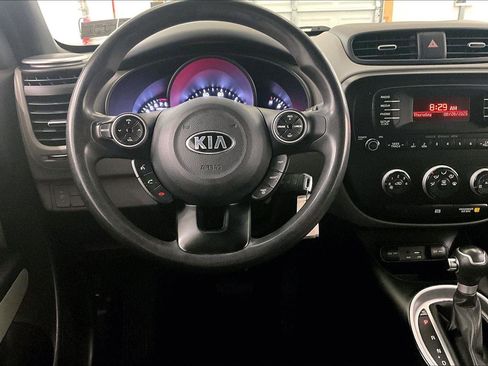 Used 2016 Kia Soul image 5