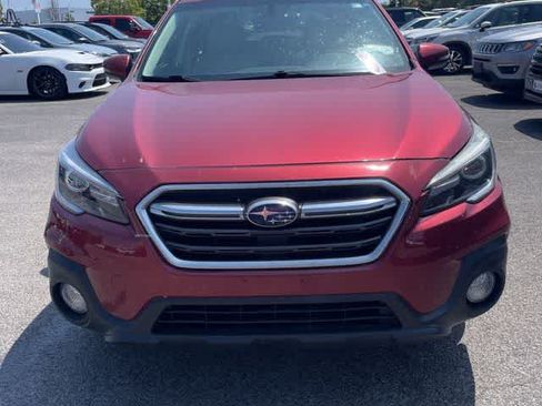 Used 2019 Subaru Outback 2.5i Limited AWD/4WD image 3