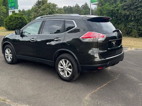 Used 2016 Nissan Rogue SV w/ SV Premium Package AWD/4WD image 6