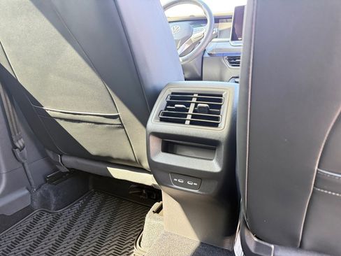 New 2026 Volkswagen Tiguan SE AWD/4WD image 29