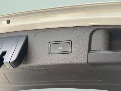 New 2026 Volkswagen Atlas Peak Edition AWD/4WD image 26