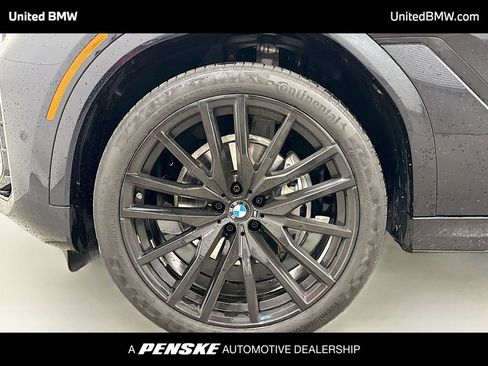 Used 2024 BMW X6 xDrive40i w/ Premium Package image 2