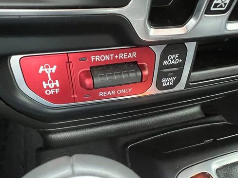 Used 2023 Jeep Gladiator Rubicon w/ Cold Weather Group AWD/4WD image 41