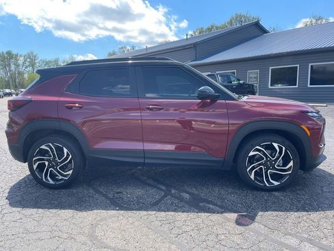 Used 2024 Chevrolet TrailBlazer RS w/ Convenience Package FWD image 8