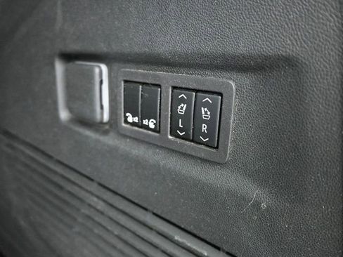 Used 2024 Chevrolet Suburban High Country w/ Max Trailering Package image 18