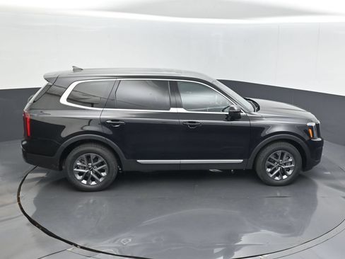 Used 2024 Kia Telluride LX FWD image 14