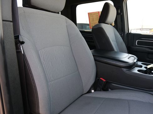 Used 2024 RAM 2500 Big Horn w/ Bed Utility Group image 30