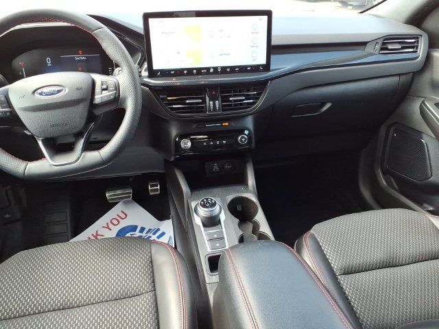 Certified 2024 Ford Escape ST-Line w/ Tech Pack #1 AWD/4WD image 10