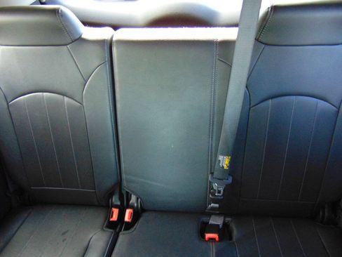 Used 2015 Buick Enclave Leather AWD/4WD image 10