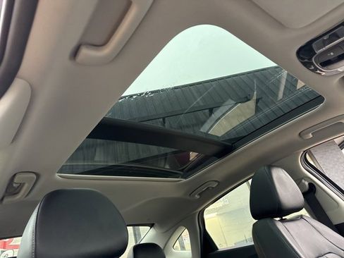 Used 2022 Hyundai Sonata Limited image 12