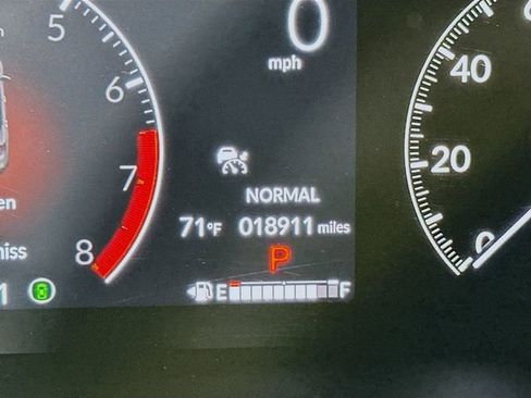 Used 2023 Honda CR-V EX-L image 10