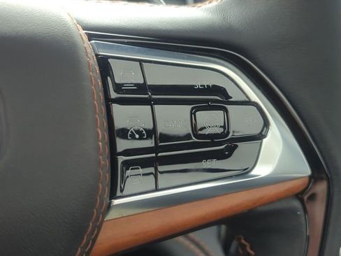 Used 2024 Jeep Grand Cherokee Summit image 14