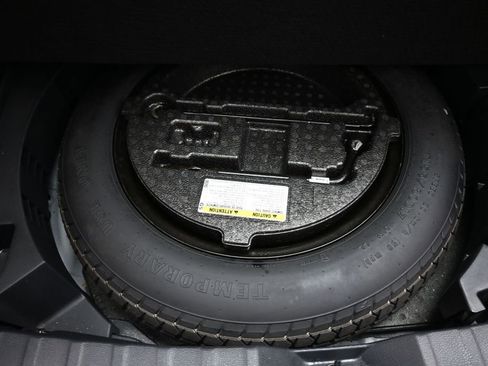 Certified 2022 Toyota Corolla Cross L AWD/4WD image 22
