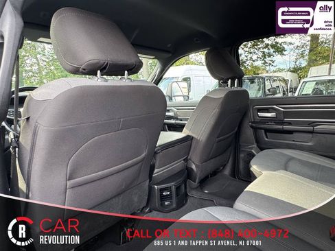Used 2024 RAM 2500 Big Horn AWD/4WD image 44