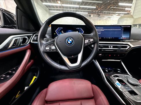 Used 2024 BMW i4 eDrive40 w/ Premium Package RWD image 8