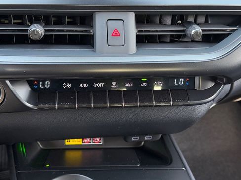 New 2026 Lexus UX 300h AWD image 19
