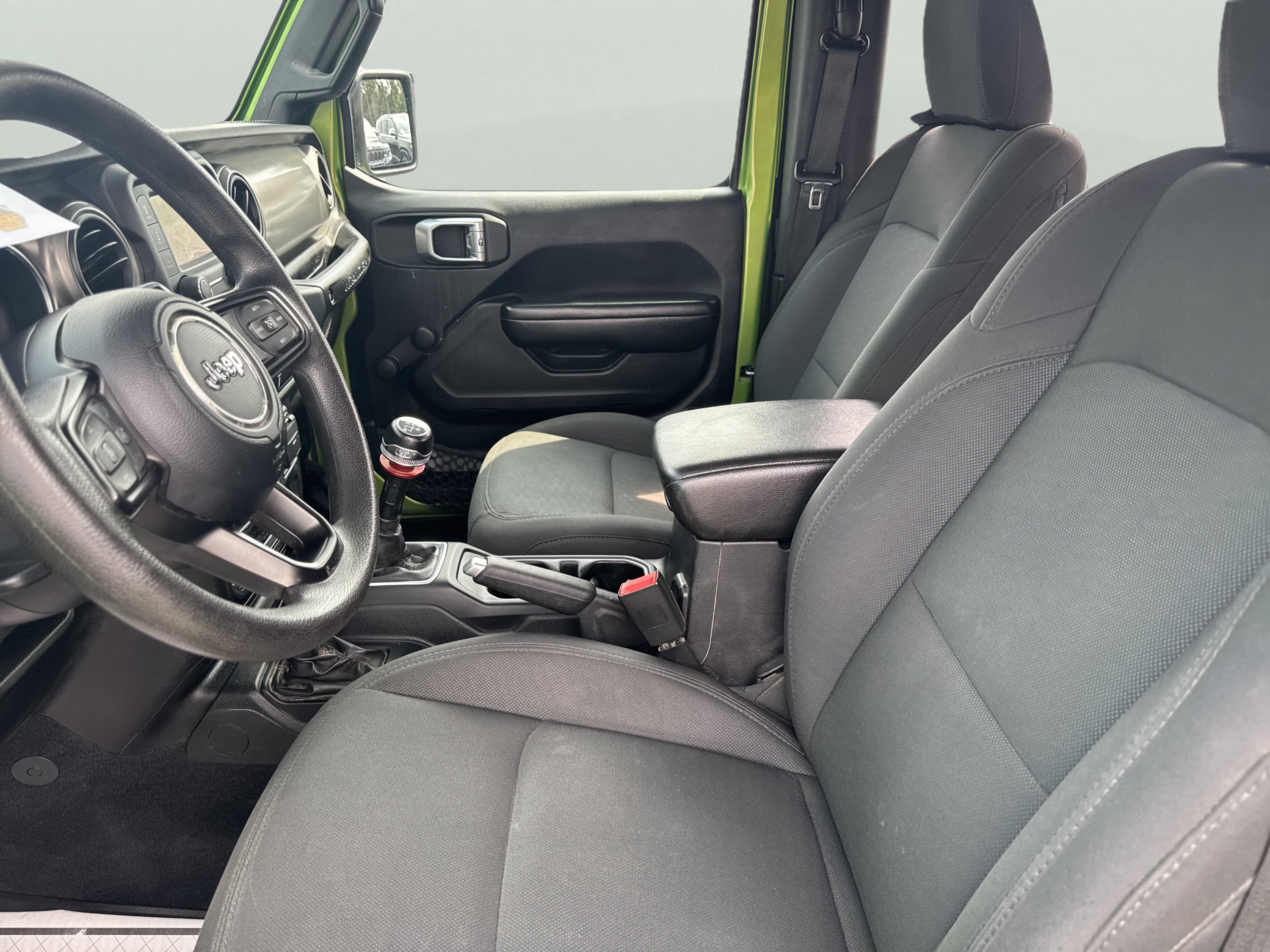 Used 2019 Jeep Wrangler Sport AWD/4WD image 11