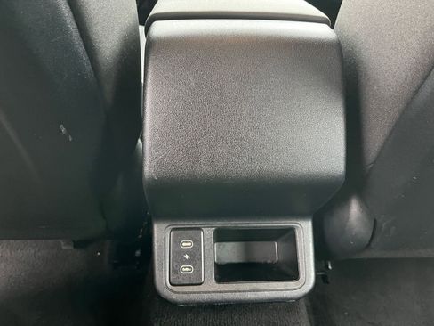 Used 2025 Kia K4 LXS image 24