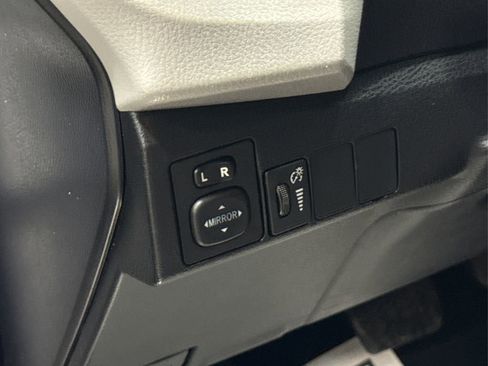 Used 2014 Toyota Corolla LE w/ Body Protection Package image 28