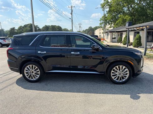 Used 2020 Hyundai Palisade Limited FWD image 6