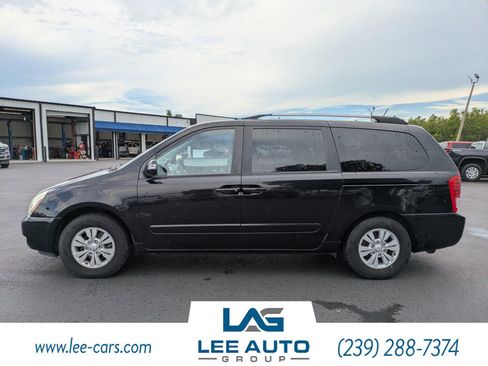 Used 2012 Kia Sedona LX w/ PWR Pkg FWD image 6