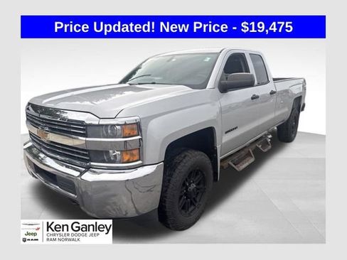 Used 2015 Chevrolet Silverado 2500 W/T AWD/4WD image 1