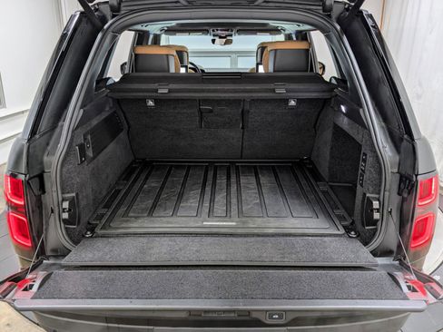 Used 2021 Land Rover Range Rover Autobiography Fifty Edition image 30