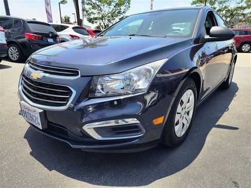 Used 2016 Chevrolet Cruze LS image 6