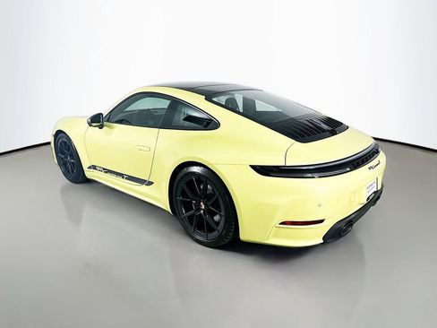 New 2026 Porsche 911 Carrera T image 3