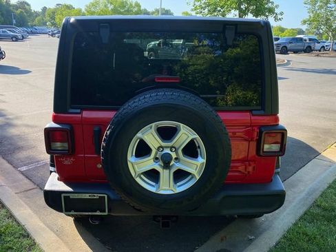 Used 2019 Jeep Wrangler Unlimited Sport S AWD/4WD image 32