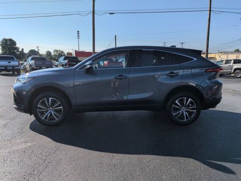 Certified 2023 Toyota Venza LE AWD/4WD image 2