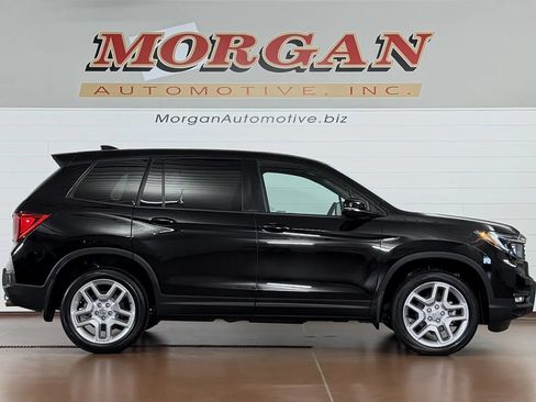 Used 2024 Honda Passport EX-L image 2