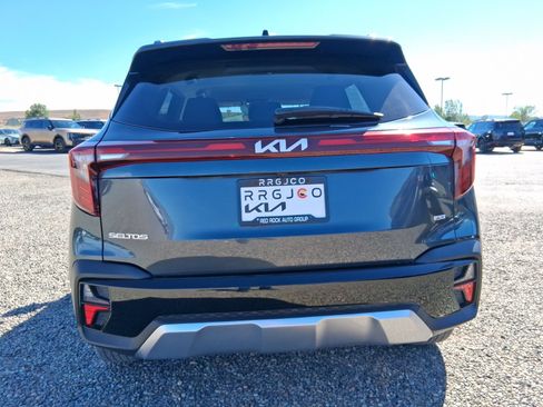 Used 2024 Kia Seltos S AWD/4WD image 9
