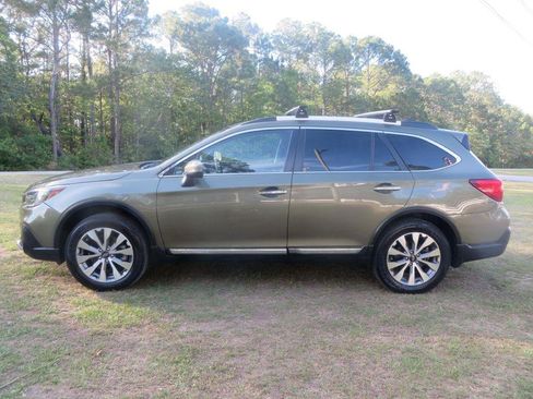 Used 2018 Subaru Outback 2.5i Touring w/ Protection Package #1 AWD/4WD image 1