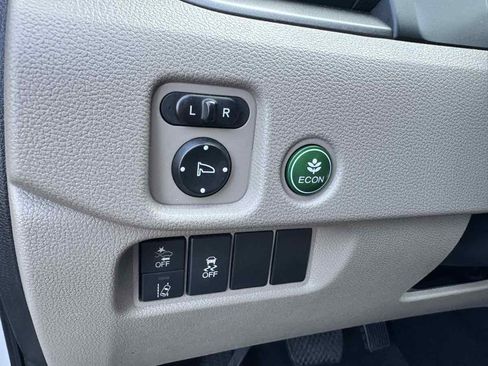 Used 2019 Honda Pilot LX image 39