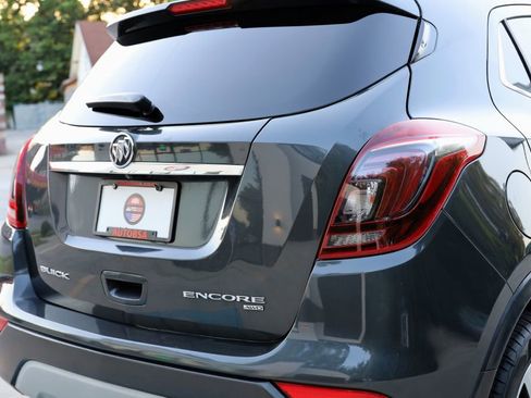 Used 2018 Buick Encore Essence image 32