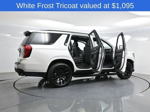 Used 2023 GMC Yukon Denali image 4