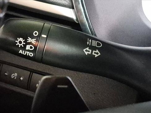 Used 2022 Nissan Altima 2.5 SR FWD image 15