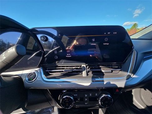 New 2026 Chevrolet Trax LT image 11