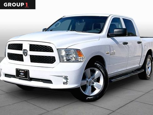 Used 2015 RAM 1500 Express RWD image 1