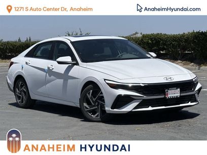 New 2025 Hyundai Elantra SEL