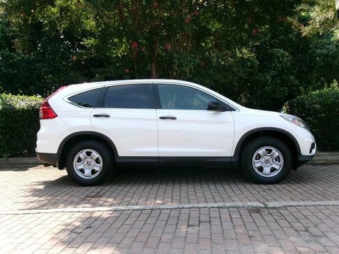 Used 2015 Honda CR-V LX image 8