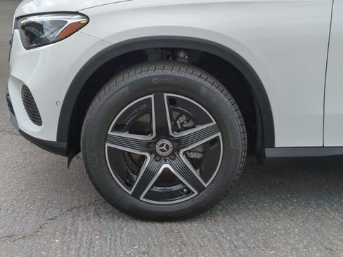 Used 2026 Mercedes-Benz GLC 300 image 23