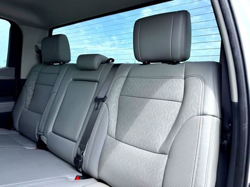 Used 2022 Toyota Tundra Limited AWD/4WD image 15