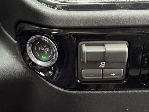 New 2026 Chevrolet Silverado 2500 ZR2 AWD/4WD image 15