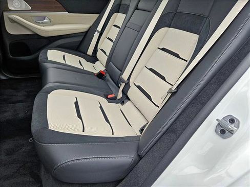 New 2026 Mercedes-Benz GLE 53 AMG 4MATIC image 16