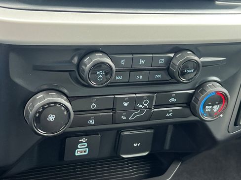 Certified 2024 Ford F250 XLT image 20