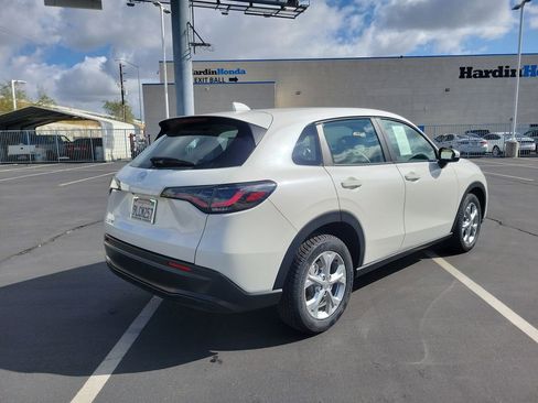 Certified 2024 Honda HR-V LX image 5