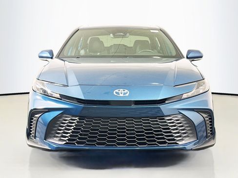 Used 2025 Toyota Camry SE w/ Multimedia Upgrade Package FWD image 2